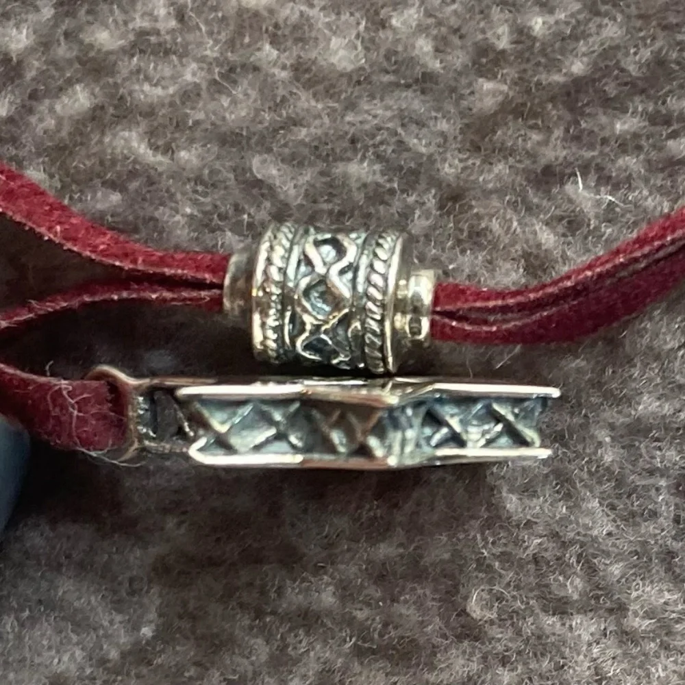 Elegant Silver and Red Star Necklace - Picture 2 of 2